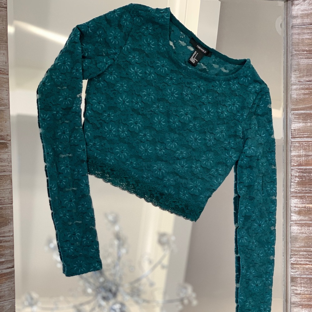 Forever 21 long sleeve crop top